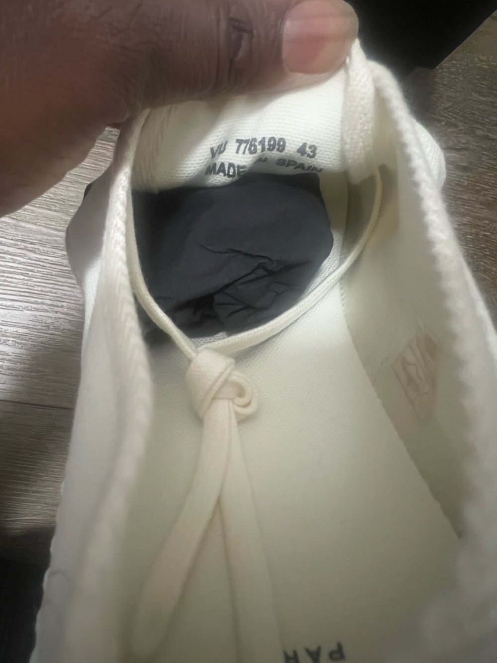 Saint Laurent Wes Canvas Sneakers - Picture 7 of 9